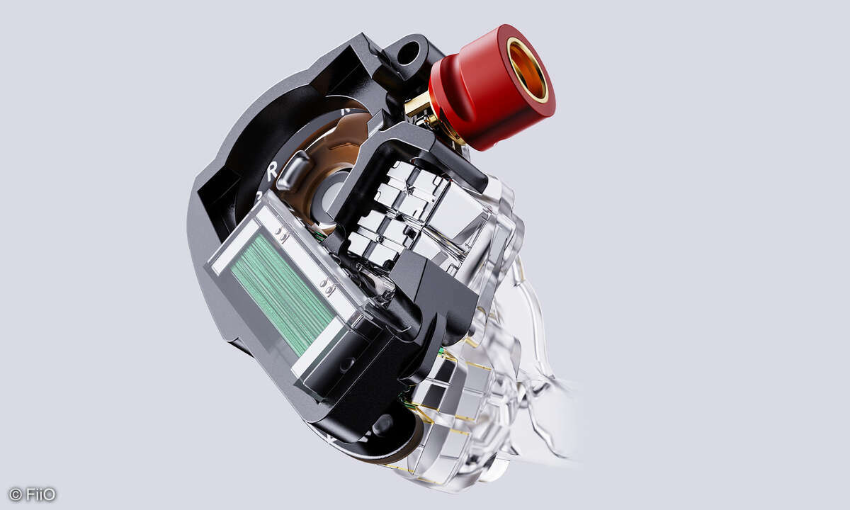 fiio-in-ear-monitor-fx17-inside
