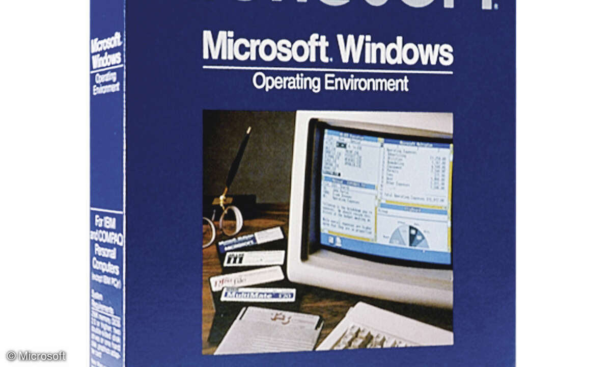 Windows 1.0 ist 1984 mit bescheidener Minimaloptik fertig und wird sogar beworben, dann aber wegen Apples erstem Mac noch auf 1985 verschoben.