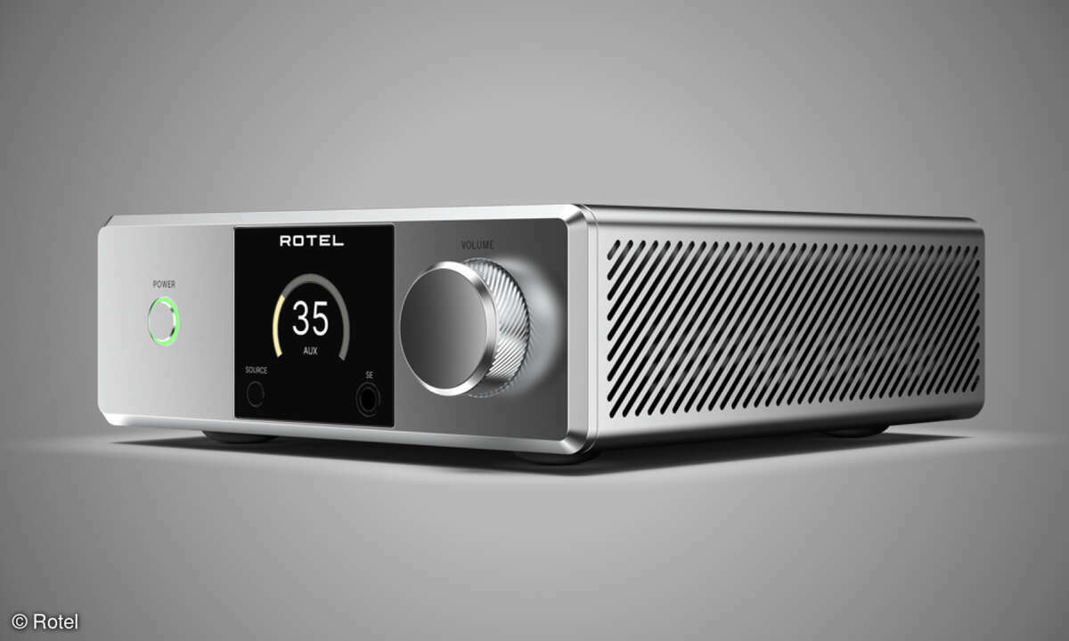 Der Rotel DX-5 zeigt mit HDMI ARC und ESS-DAC moderne Technik im kompakten Vollverstärker-Gehäuse.