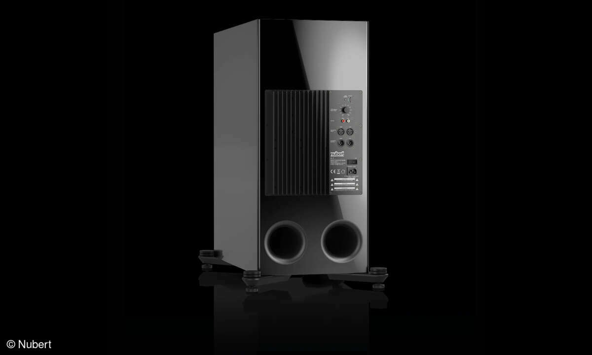 nubert-nuzeo-8w-subwoofer-schwarz-hinten-back