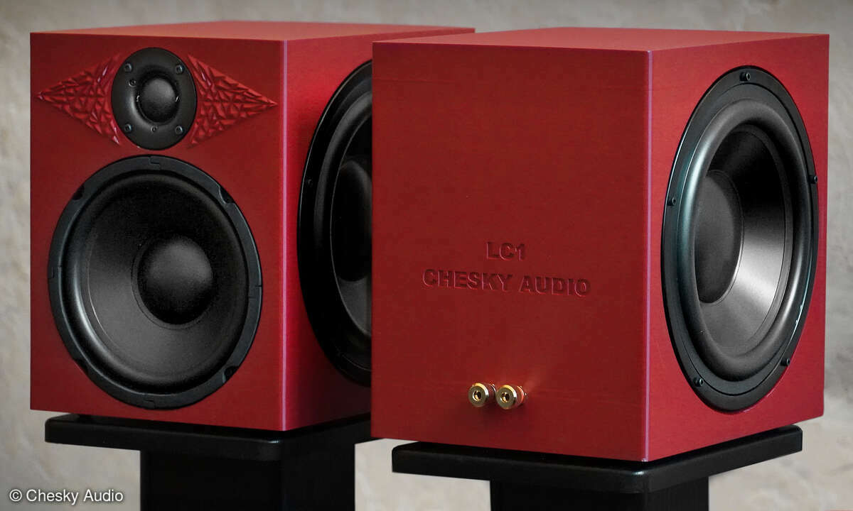chesky-audio-lc1-bookshelf-monitor-front-back-red