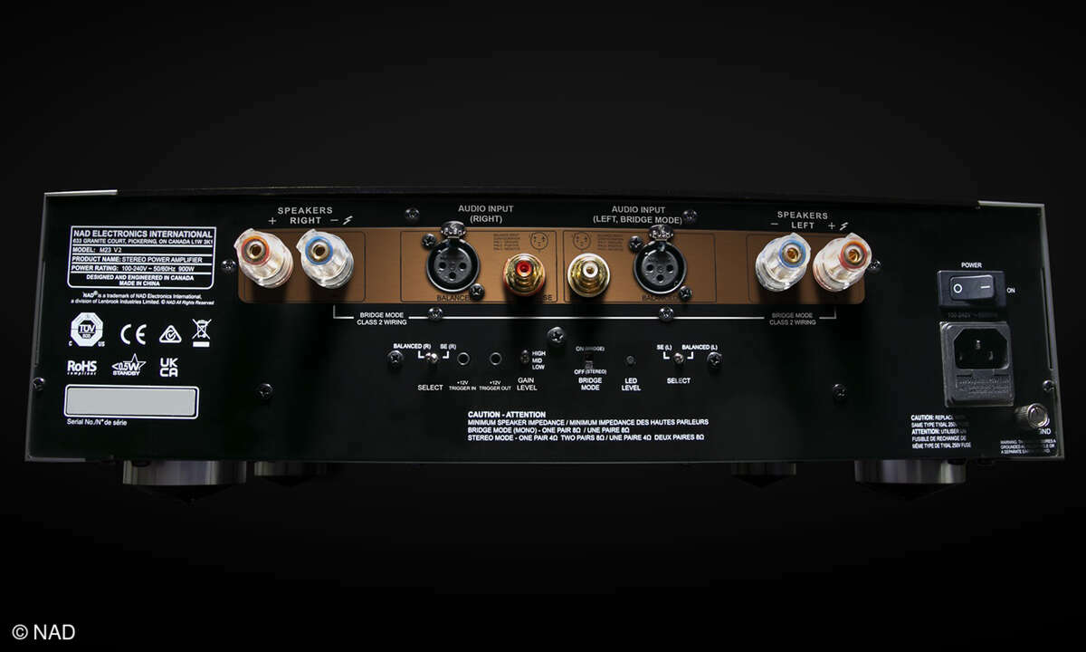 nad-m23-v2-stereoe-endverstaerker-rueckseite-anschluesse