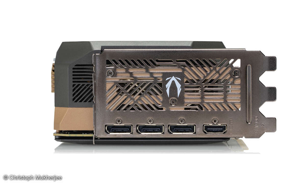 Zotac Gaming GeForce RTX 5080 Amp Extreme Infinity im Test: Anschlüsse