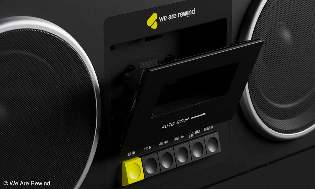 we-are-rewind-gb-001-Kassettenfach-offen