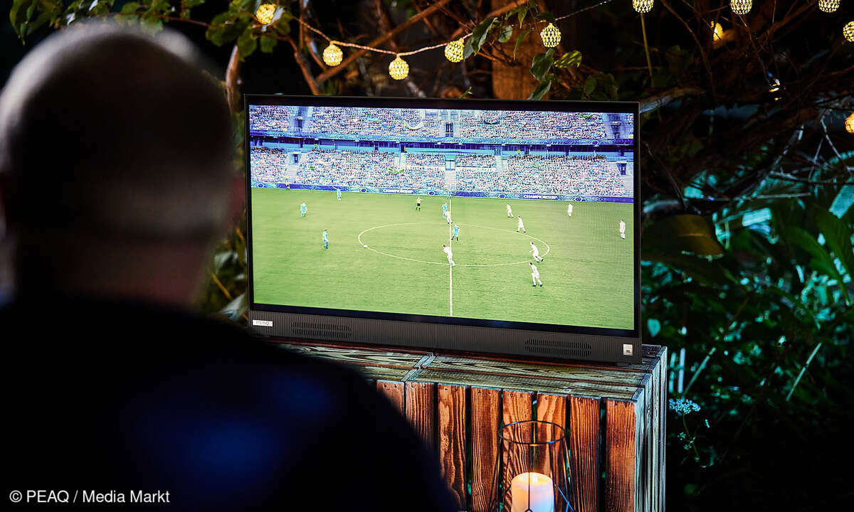 Im Garten oder outdoor auf dem Camping-Platz Fußballschauen: kein Problem!
