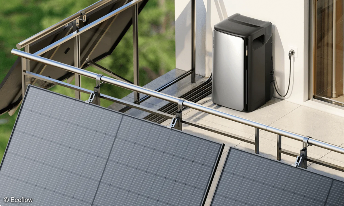 In der neuesten Generation von „Stream Ultra“ – seines Systems aus Balkonkraftwerk und Speicherbatterie – unterstützt Ecoflow mit cleveren Algorithmen beim Ziel, möglichst viel verbrauchten Strom selbst zu produzieren. 