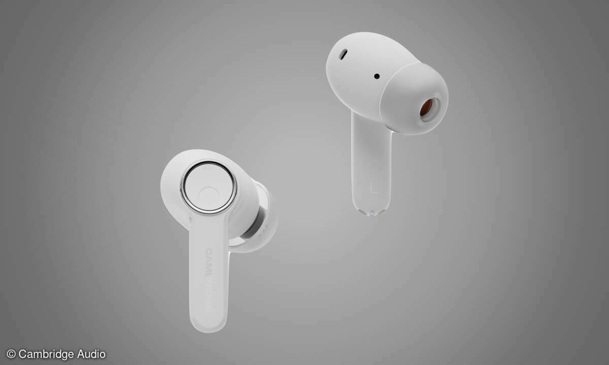 Mit den organisch geformten Kapseln und den Antennenstielen ähneln die A100 den Apple AirPods Pro