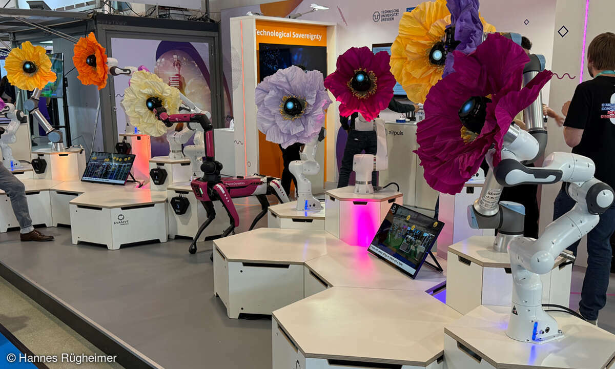 Mobilfunk: Update zum 6G-Standard - Industrieroboter
