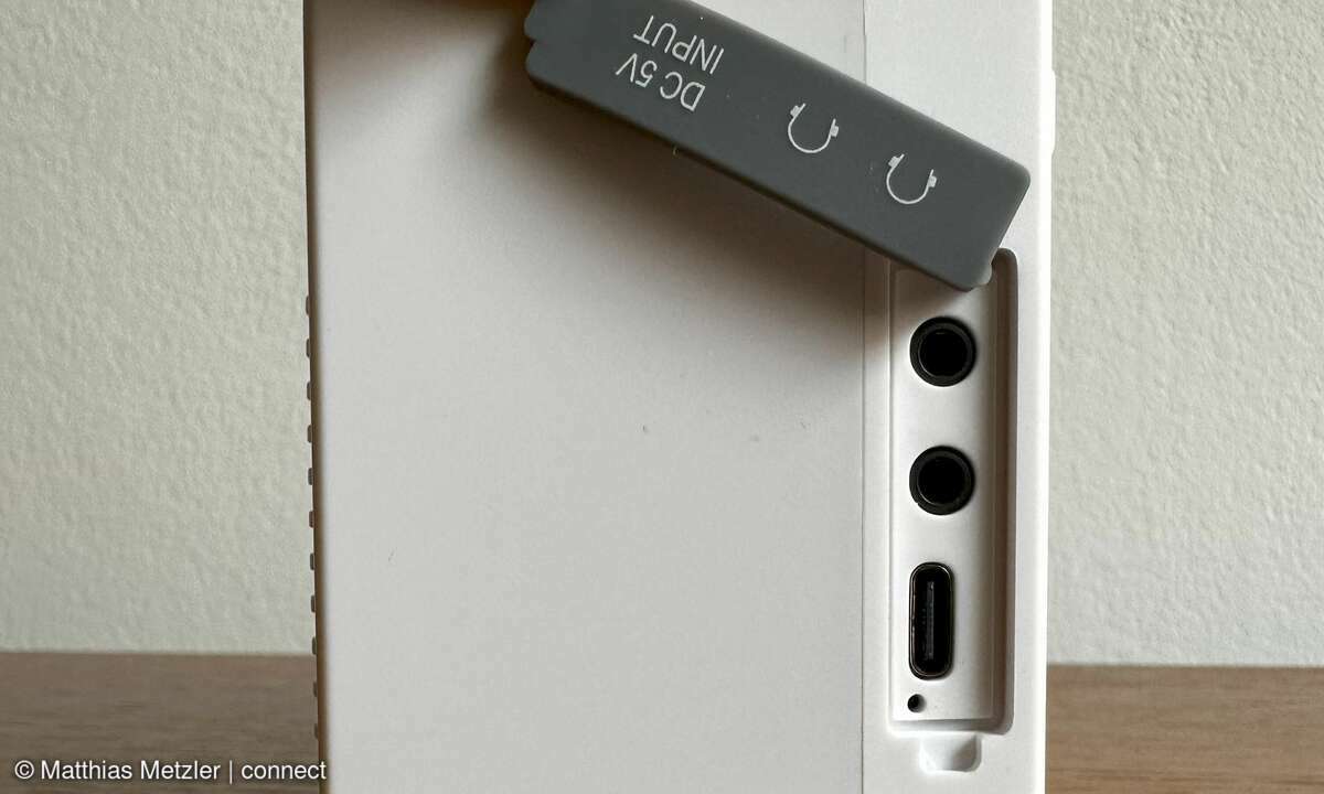 technaxx-tx-317-seitliche-ports