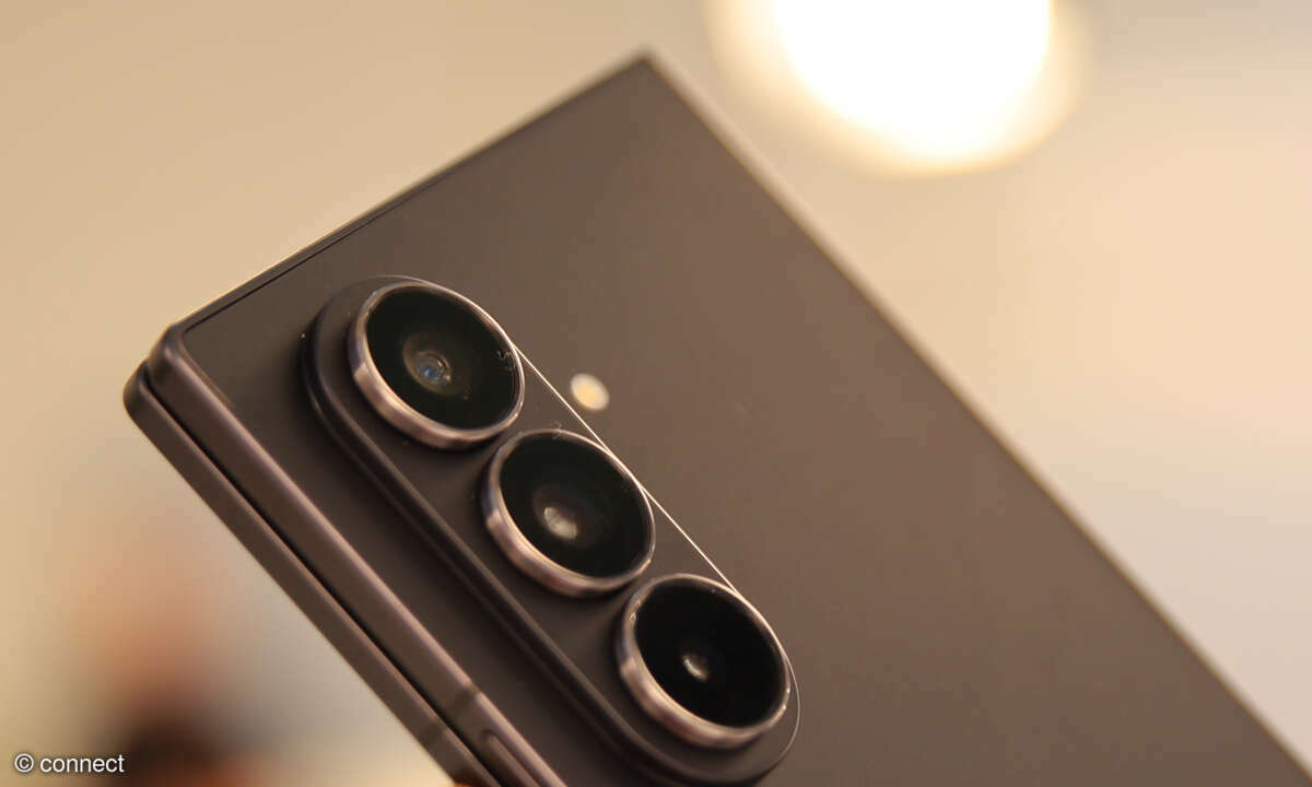Samsung Galaxy Fold 7 Rückseite mit Kamera Schrägperspektive