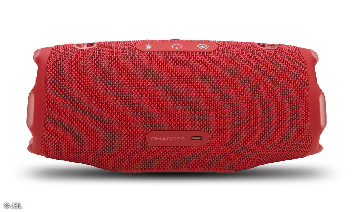 jbl-charge-6-rot-rueckseite-usb-c-bluetooth-lautsprecher