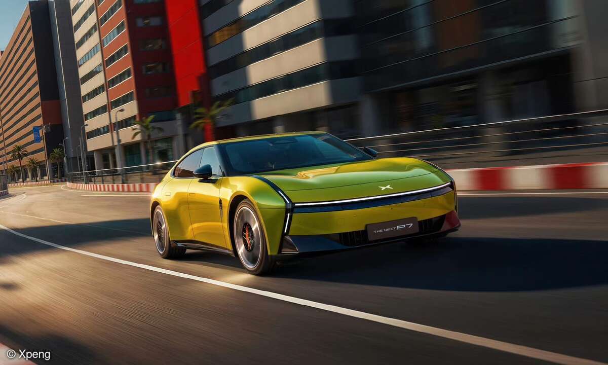 Xpeng P7