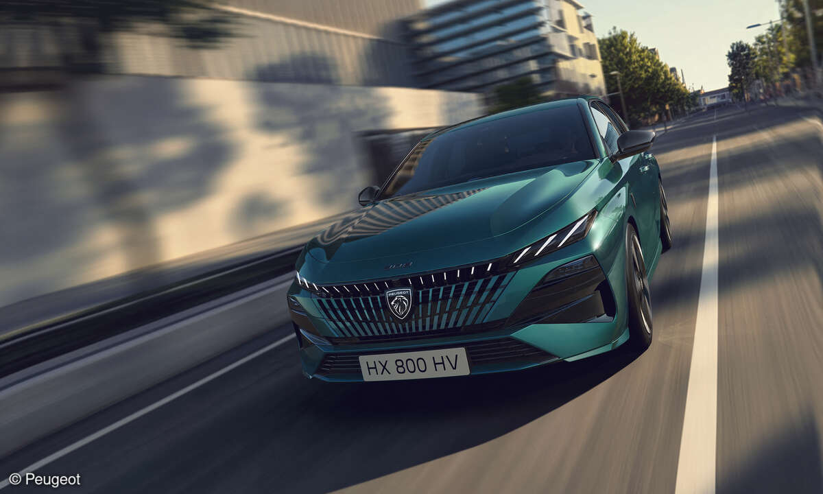 Peugeot E-308 2025