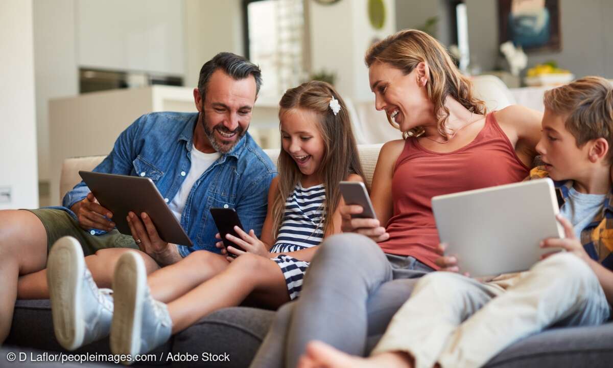 Alle in einem Haushalt am gleichen Wohnort? Dann wird es bei Youtube Premium mit Familien-Abo keine Probleme geben.