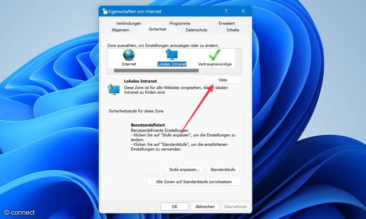 Dann können Sie IP-Adressen oder Netzwerkdomänen eintragen und hinzufügen, die Sie als vertrauenswürdig erachten. Tragen Sie hier nun die IP-Adresse Ihres NAS-Laufwerks oder des Rechners im Heimnetzwerk ein, dessen Laufwerke Sie eingebunden haben (1)
