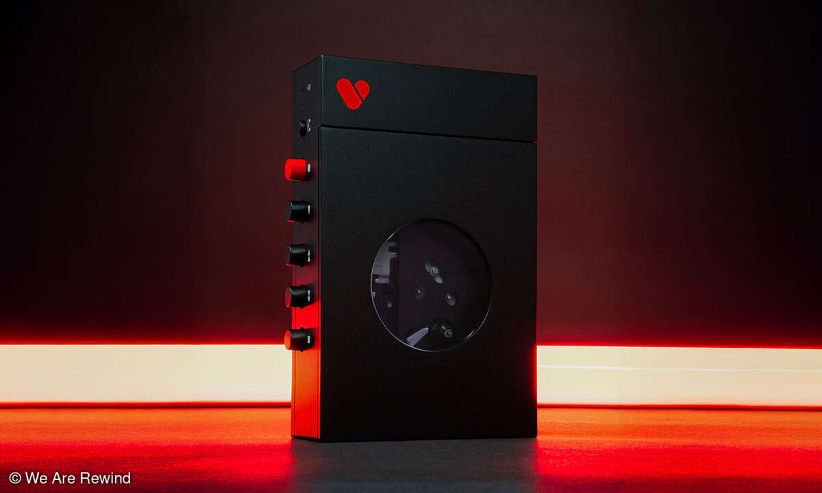 we-are-rewind-limited-elvis-edition-cassette-player