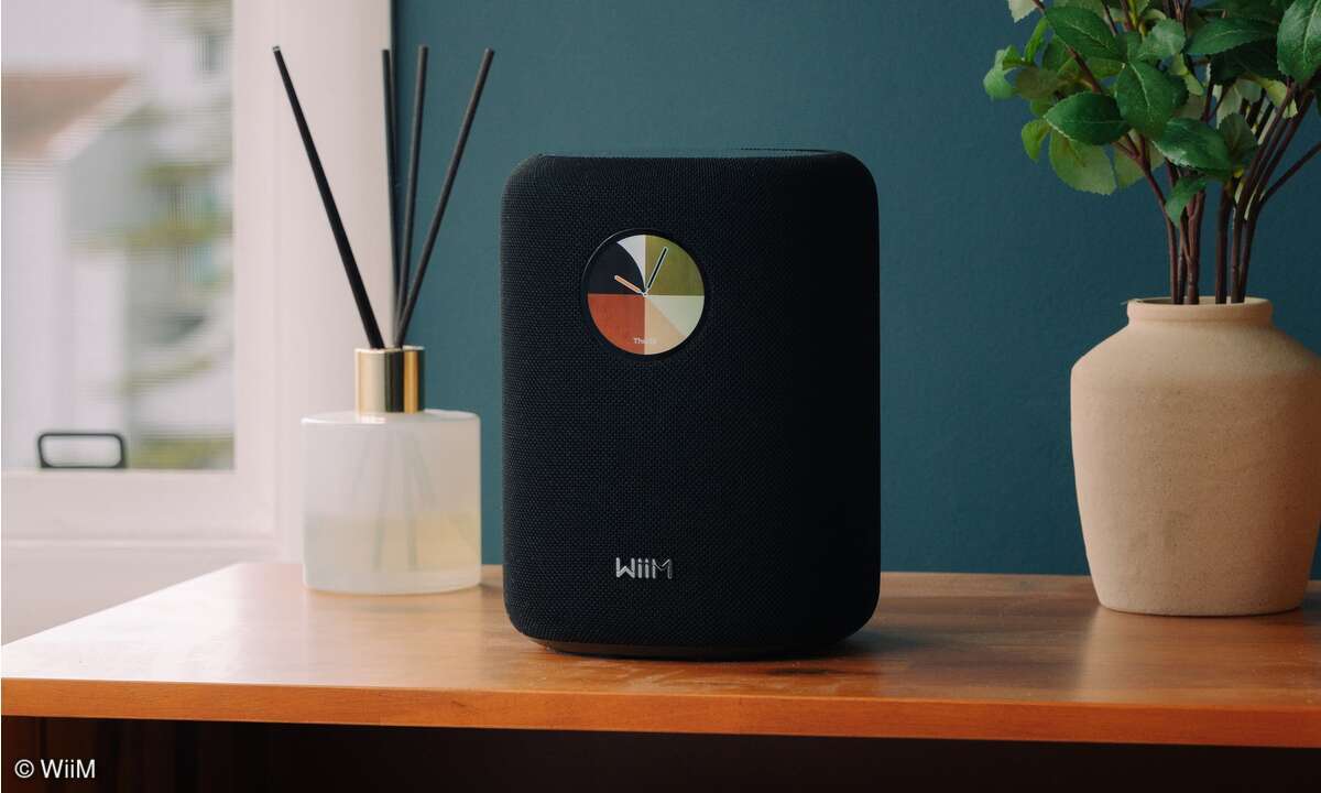 wiim-sound-wlan-smartspeaker-black-lifestyle