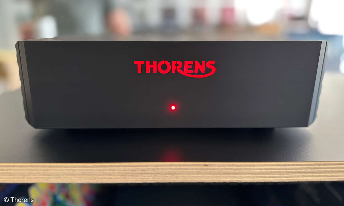 thorens-mc1600-phono-preamp-front