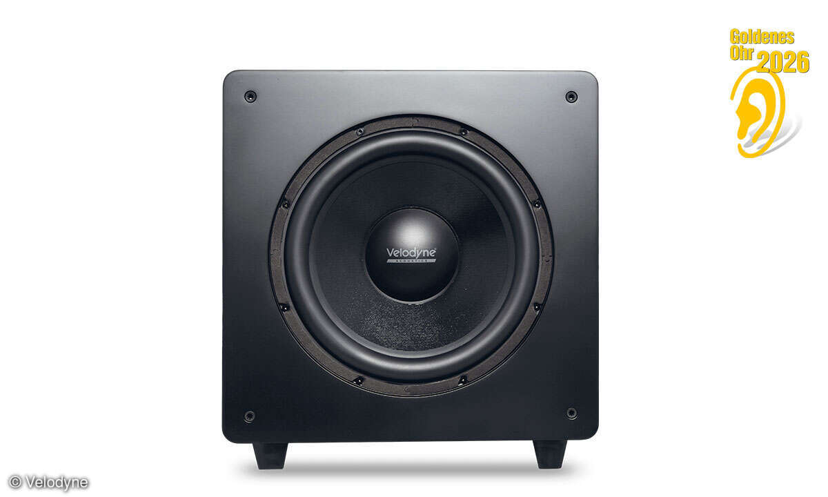 Mit mattschwarzer Lackierung und solider 22-mm-MDF-Box samt interner Verstrebung bietet dieses Modell präzisen Tiefton ohne Schnörkel. Das aktive 12-Zoll-Chassis mit vierlagiger Schwingspule und Doppel­ferrit­magnet sorgt zusammen mit seitlichen Pass