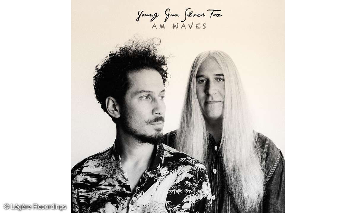 young-gun-silver-fox-am-waves-cd-cover