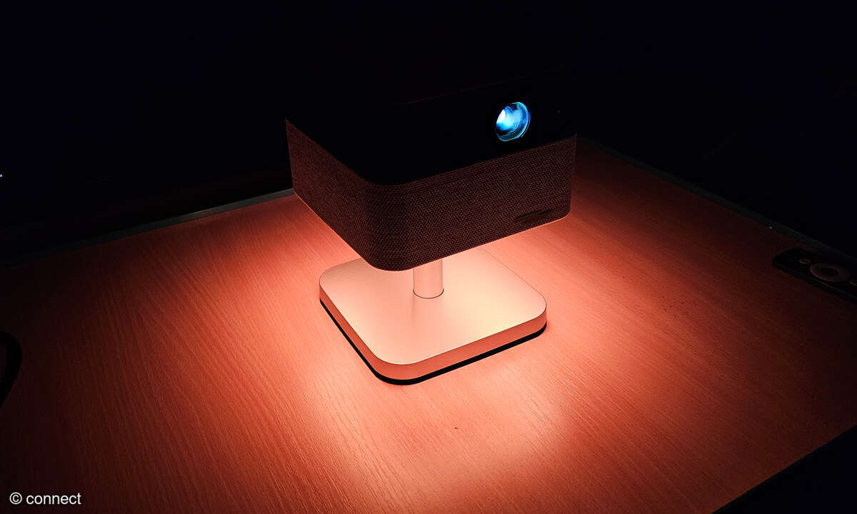 Ein schickes Ambiente-Licht, das per Touch bedienbar ist, sorgt für Stimmung.