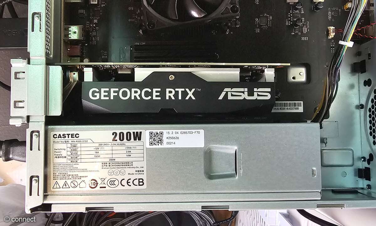 Eine RTX 3050 6GB LP braucht keinen Stromanschluss. Leider vollbringt sie somit auch keine Wunder.