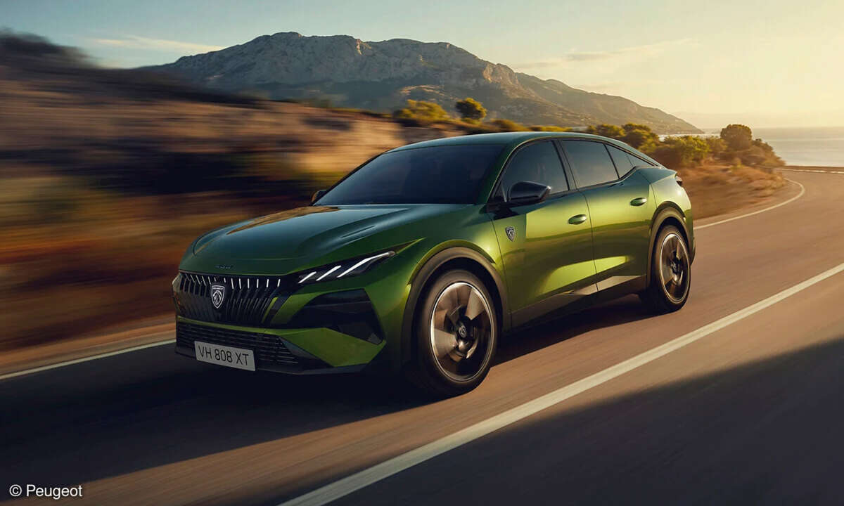 Peugeot E-408