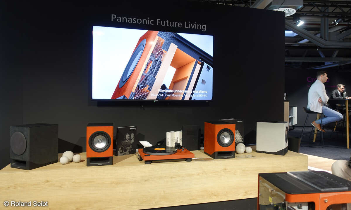 Auch dieses Technics High-End Audiostreaming-System mit Plattenspieler (SL-40CBT) wurde uns von Senior Produktmanager Frank Balzuweit vorgeführt