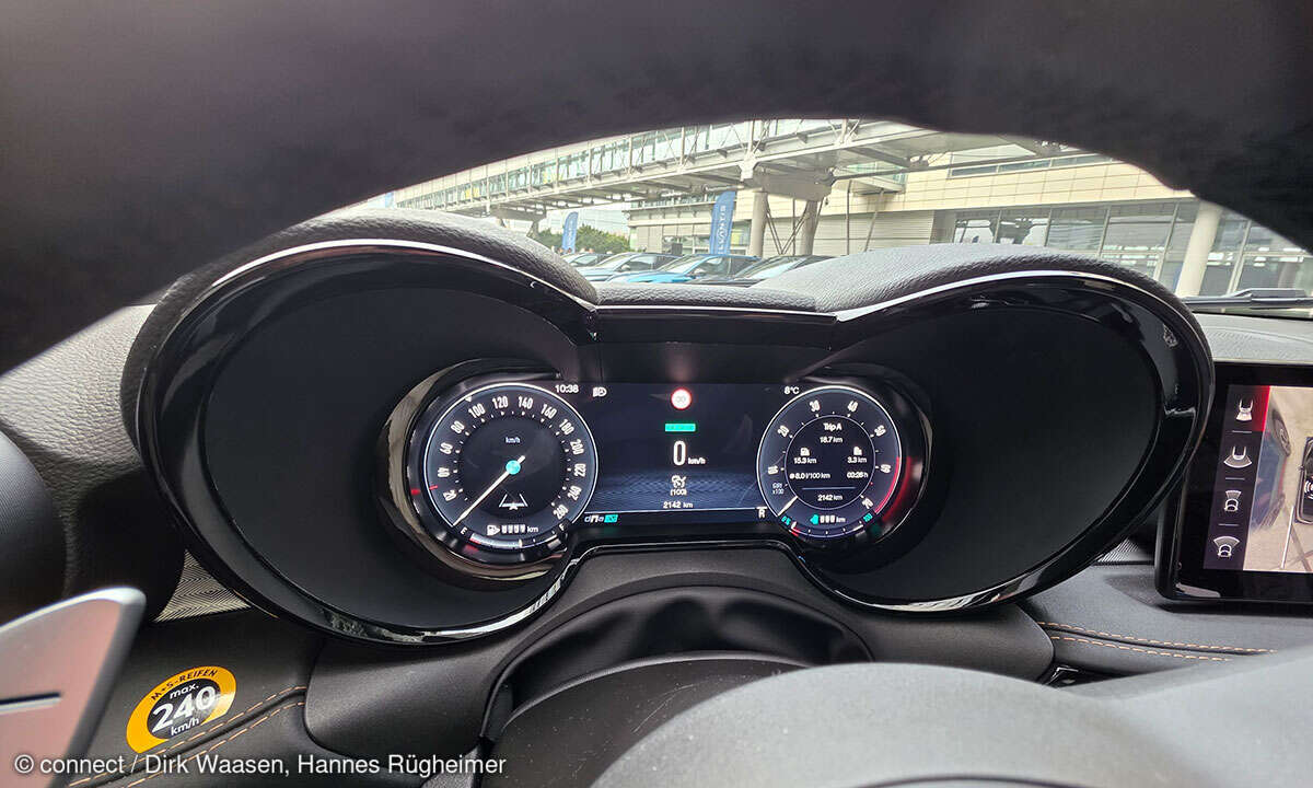 Alfa Romeo Tonale 1.3T Ibrida Plug-in Q4 im Test: Instrumentenanzeige