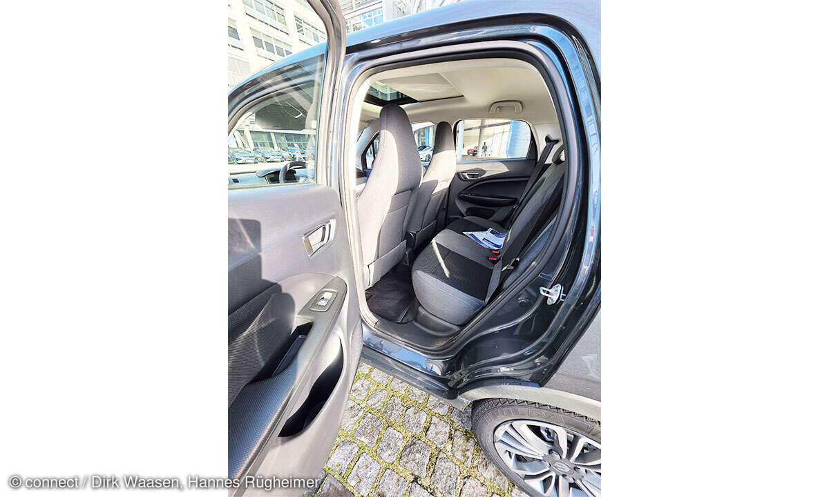 Leapmotor T03 im Test: Hintere Tür und Rückbank