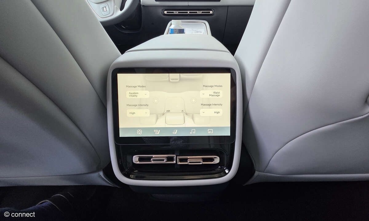 xpeng-p7-fond-display