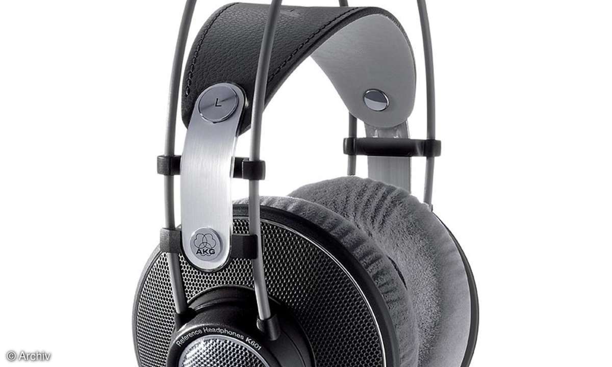 AKG K 601