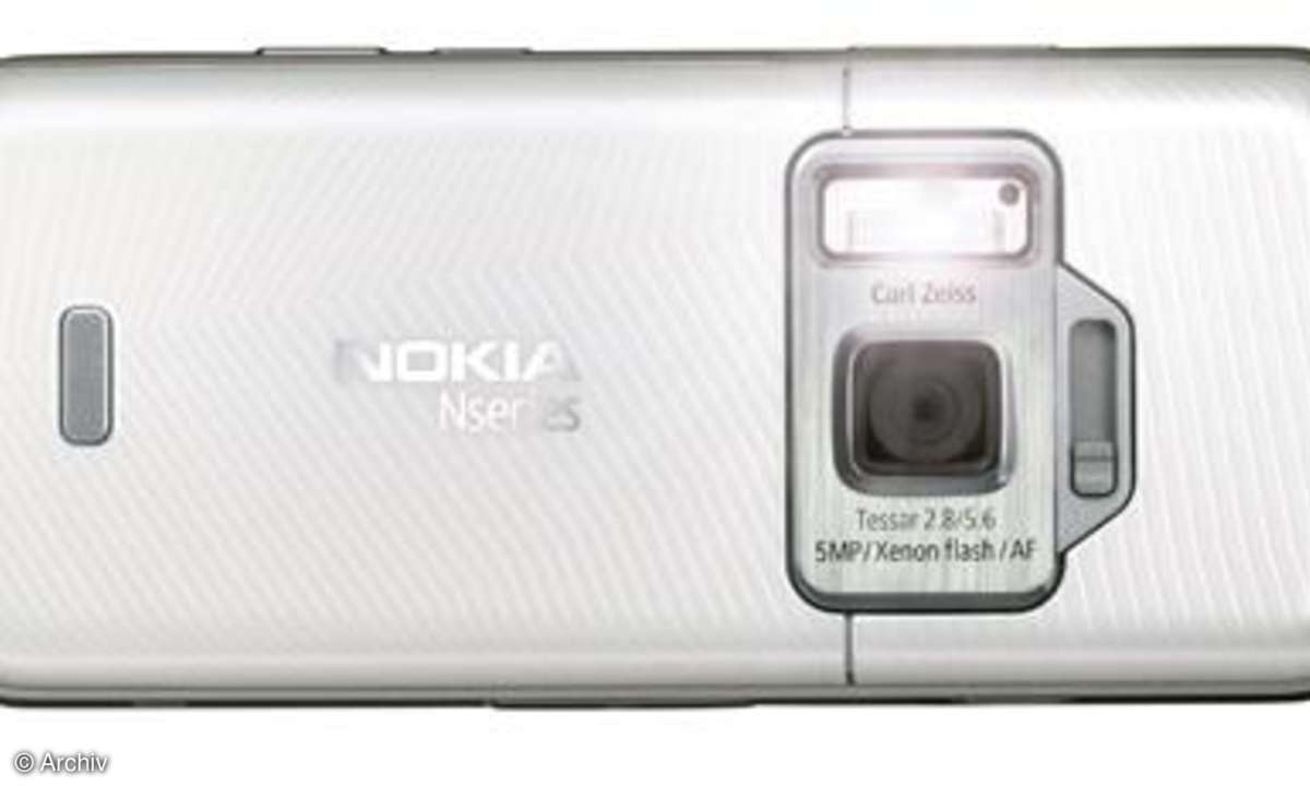 Nokia N82