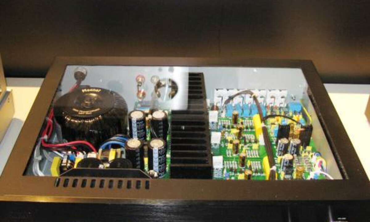 Magnat MA 850