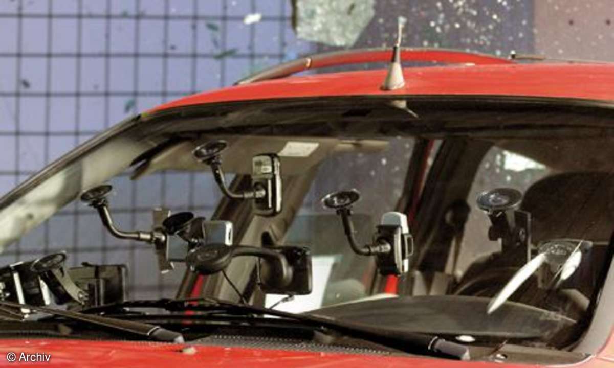 Mobile Navis im Crashtest