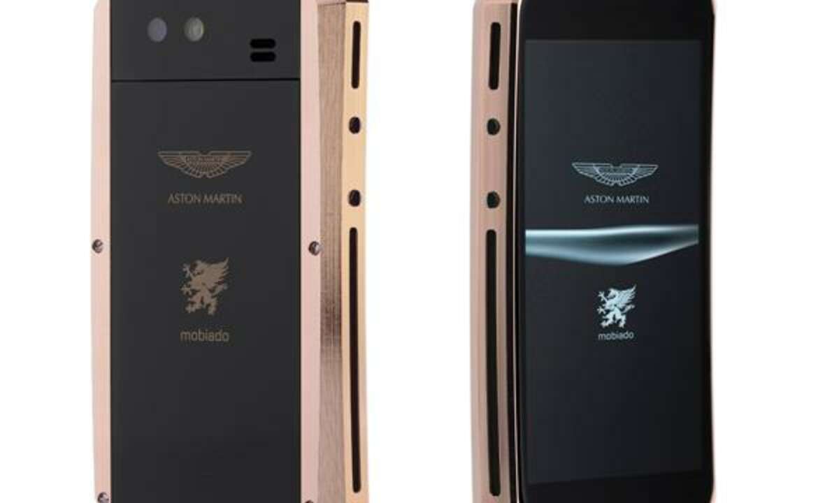 Mobiado Grand Touch Aston Martin