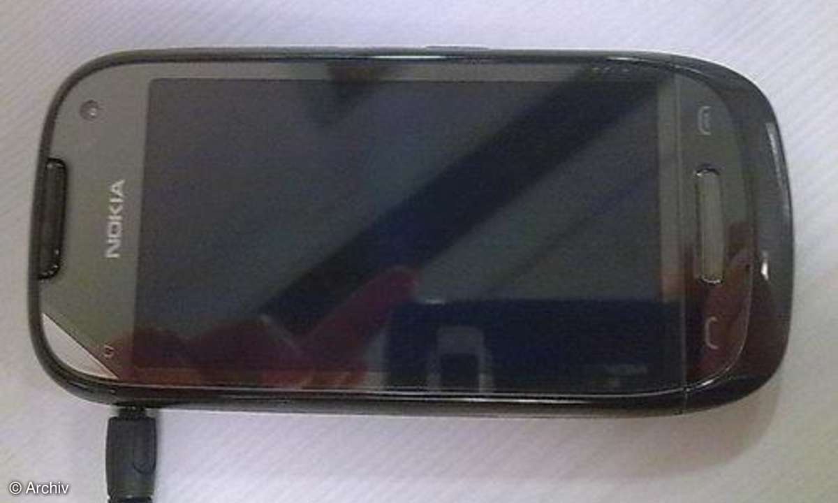 Nokia C7