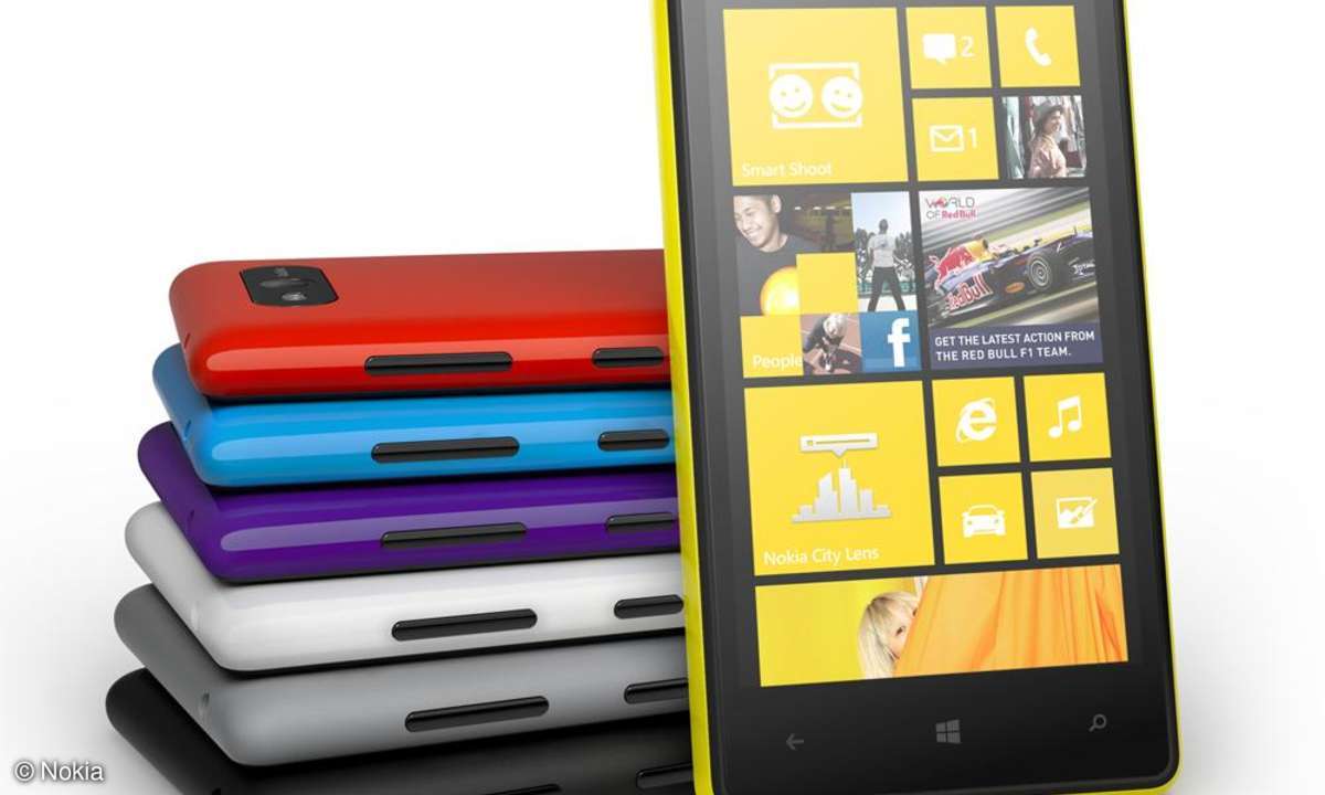 Nokia Lumia 820, Windows Phone 8