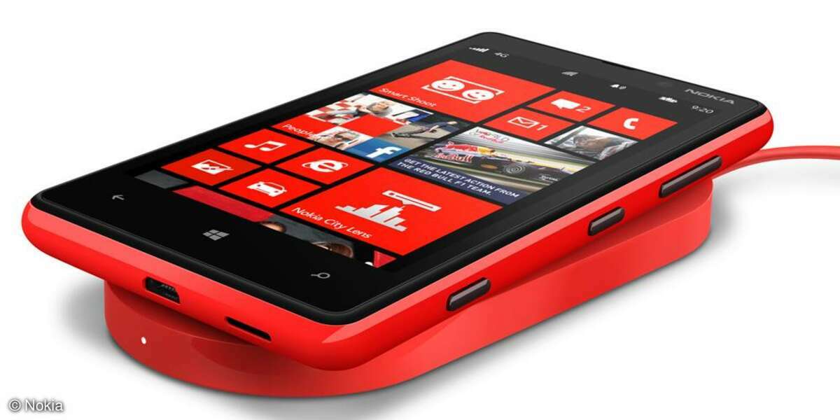 Nokia Lumia 820, Windows Phone 8