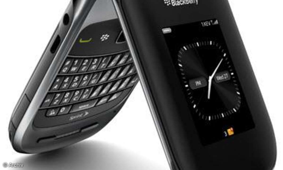 RIM BlackBerry Style 9670