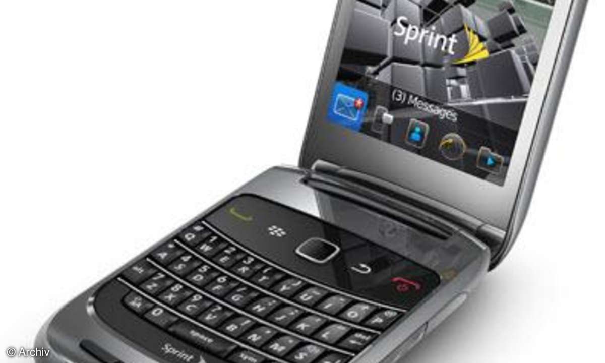 RIM BlackBerry Style 9670