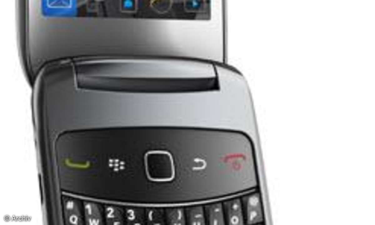 RIM BlackBerry Style 9670