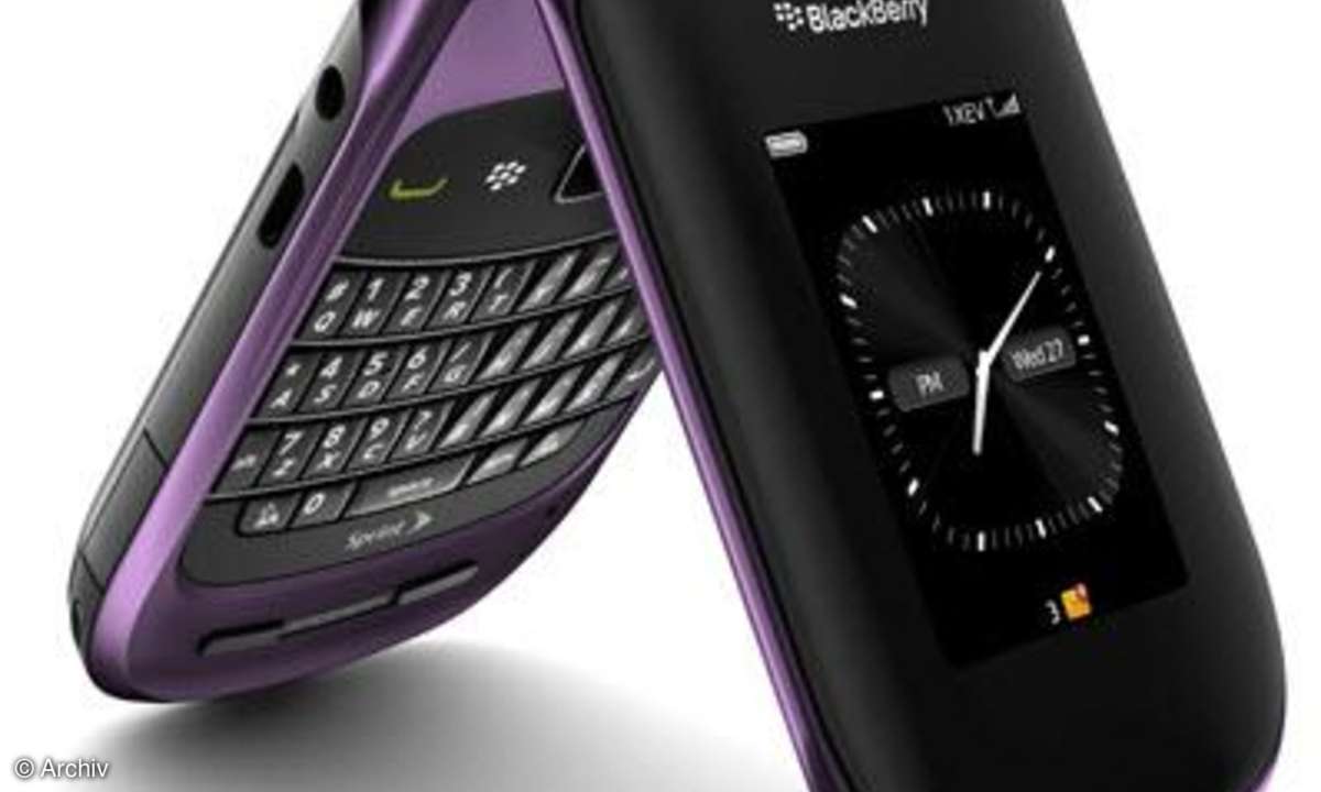 RIM BlackBerry Style 9670