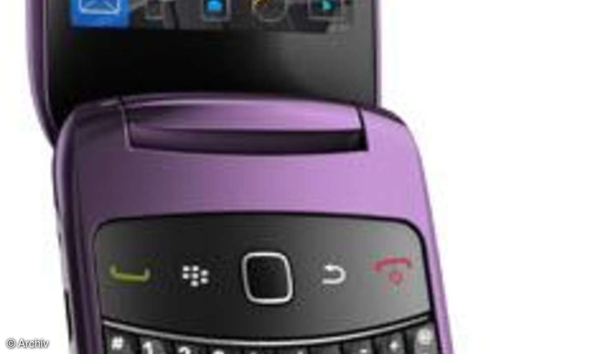 RIM BlackBerry Style 9670