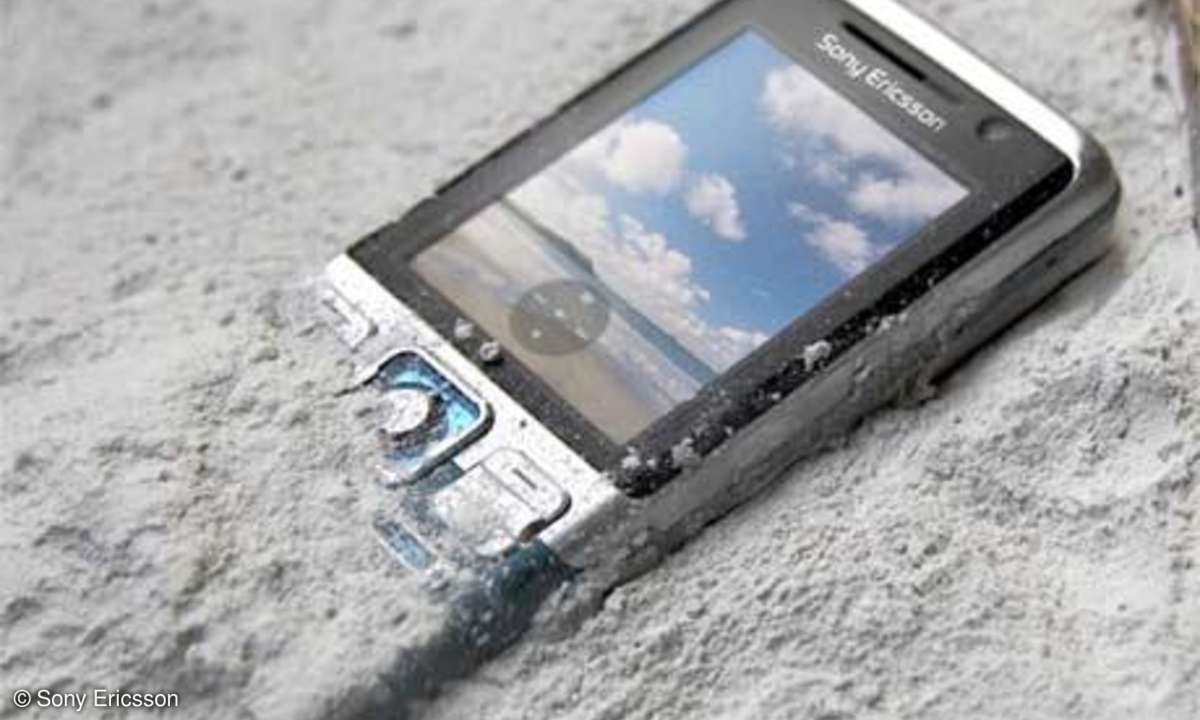 Sony Ericsson C702