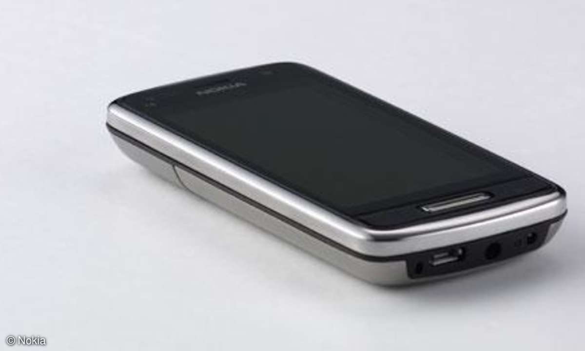 Nokia C6