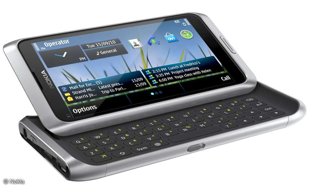 Nokia E7