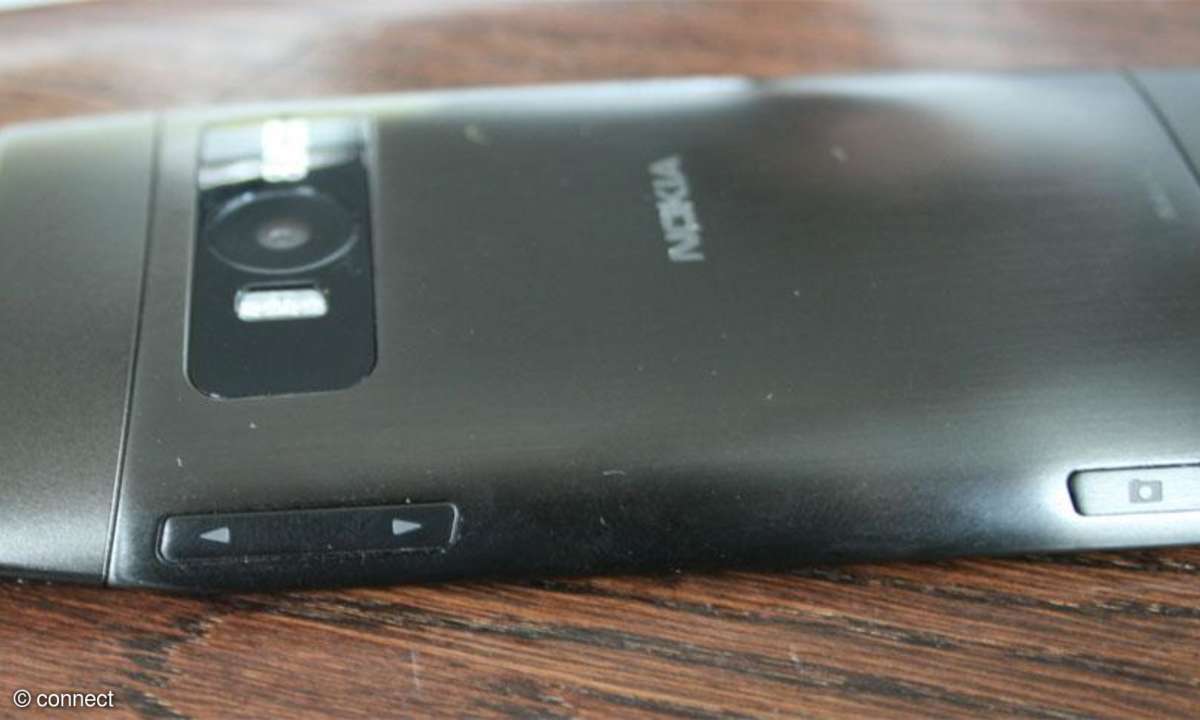 Nokia X7