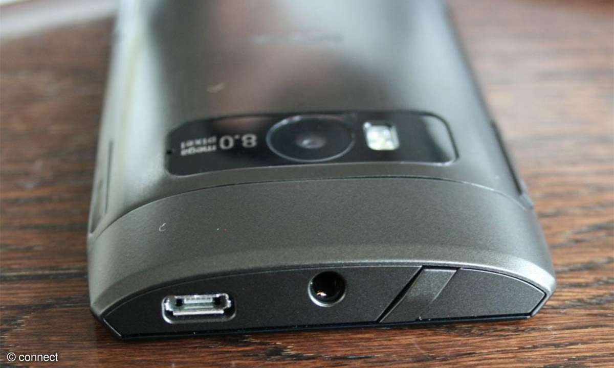 Nokia X7
