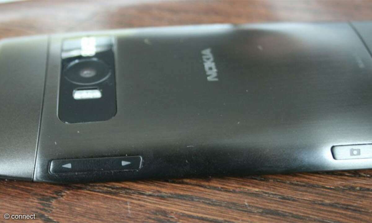 Nokia X7